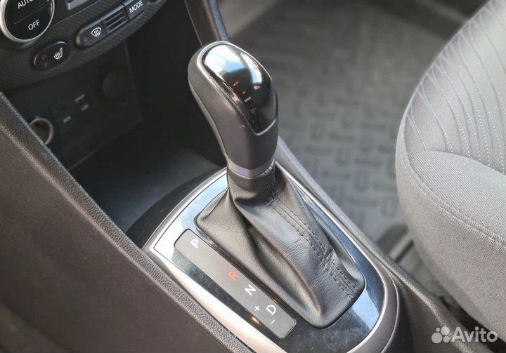 Hyundai Solaris 1.4 AT, 2015, 138 266 км