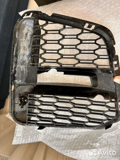 Решетка бампера bmw x1