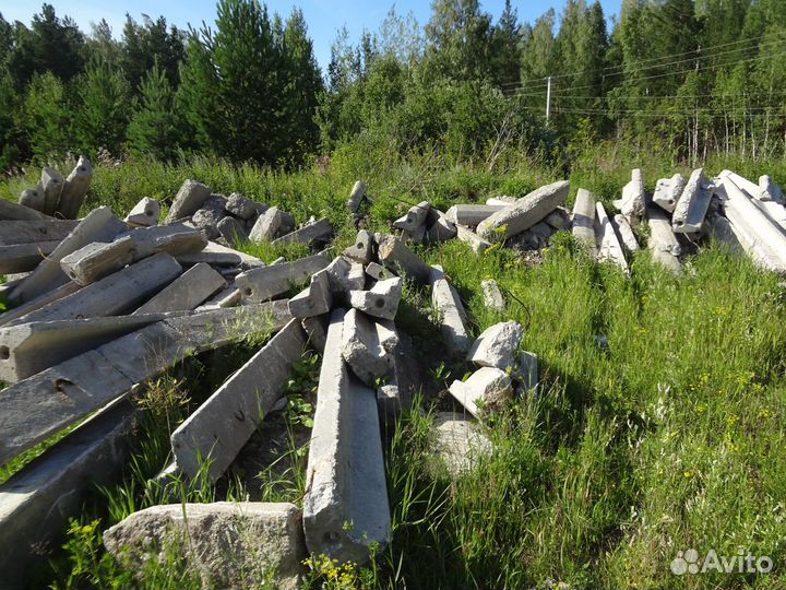 Бордюры бетонные б/у