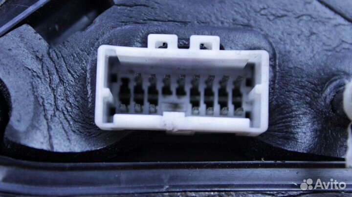 Зеркало заднего вида боковое правое Kia Opirus LD