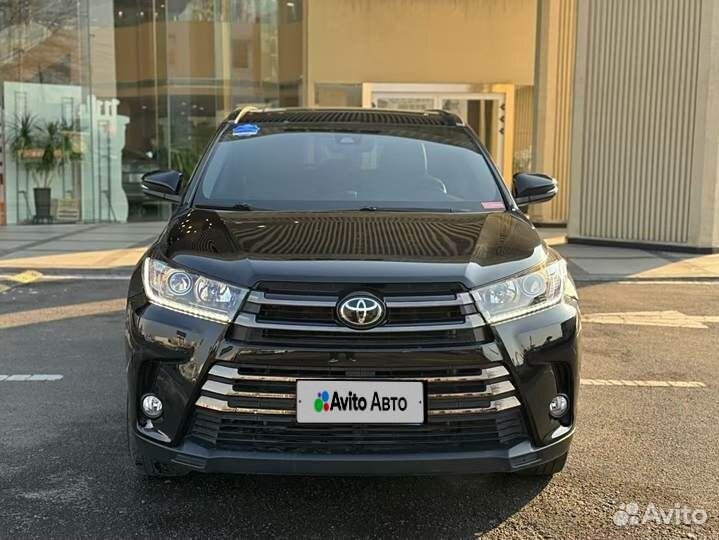 Toyota Highlander 2.0 AT, 2021, 26 800 км