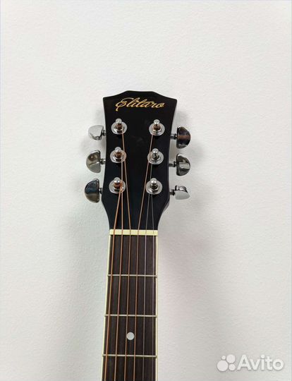 Акустическая гитара полноразмерная