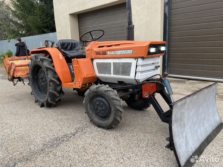 Мини-трактор Kubota B1-16, 2002