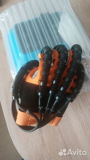 Устройство для реабилитации правой руки