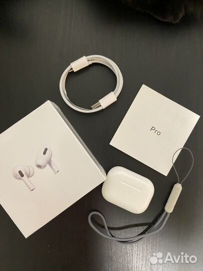 Беспроводные наушники airpods