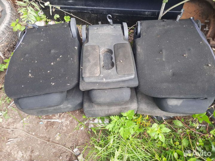 Сиденье заднее Skoda yeti