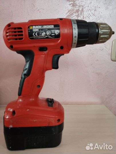 Шуруповерт black decker