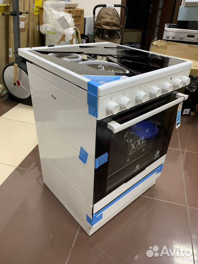 Электрическая плита Electrolux EKC96150AW на запча
