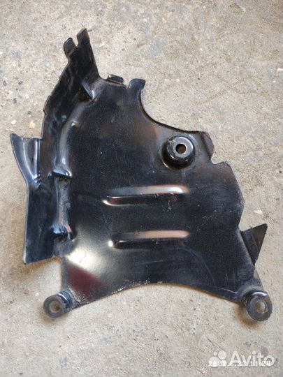 Кожух грм Volkswagen Golf 4/Bora