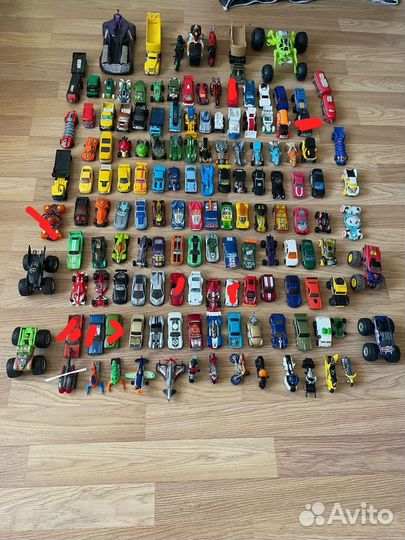 Машинки hotwheels