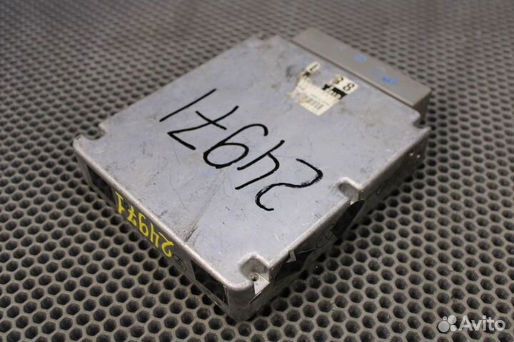 Блок управления двс Mazda Tribute L3B818881D