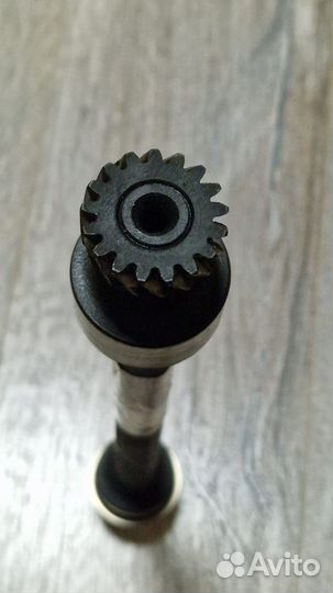 Вал масляного насоса VW Passat B3 2.0 Бензин