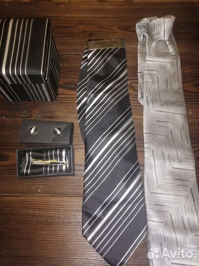 Галстук мужской новый, запонки