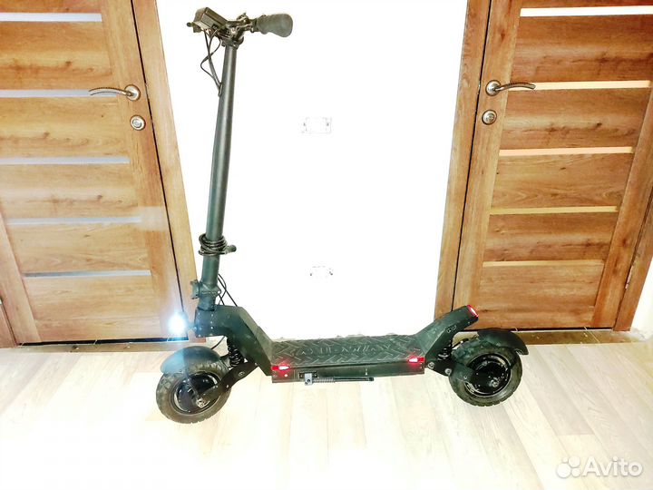 Электросамокат midway Amix PRO (2000 W, 18000mAh