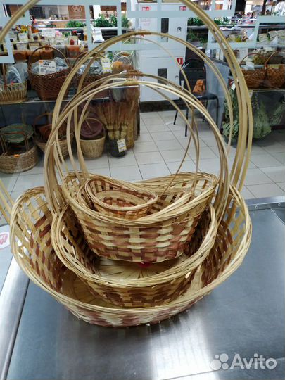 Корзина плетёная