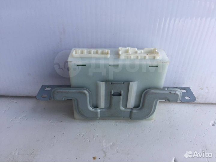 Блок управления рулевой колонки на Infiniti Fx35 F