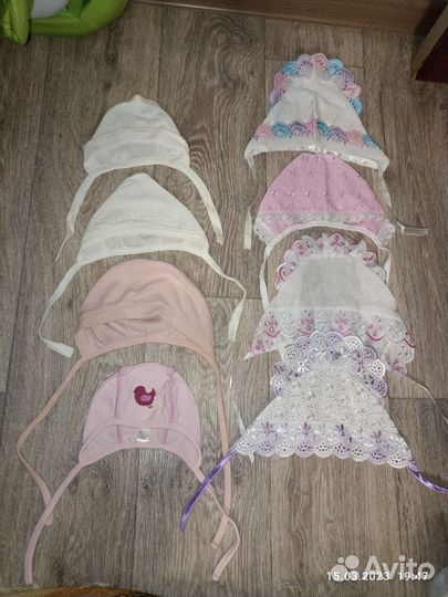 Шапочки, носочки, царапки для детей