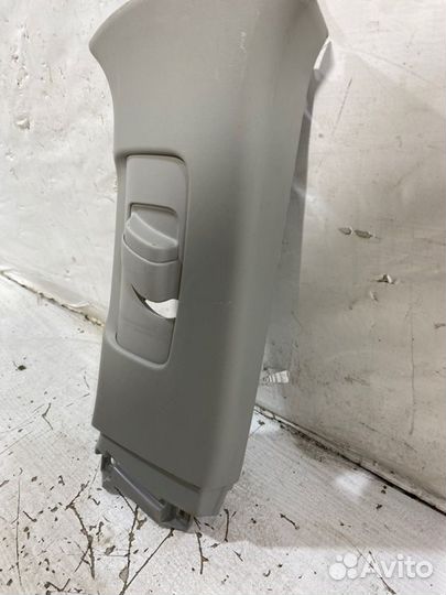 Обшивка стойки правая Toyota Corolla 141G