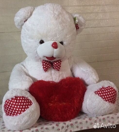 Плюшевый медведь