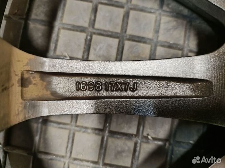 Литые диски Hot Stuff R17 из Японии (№280)