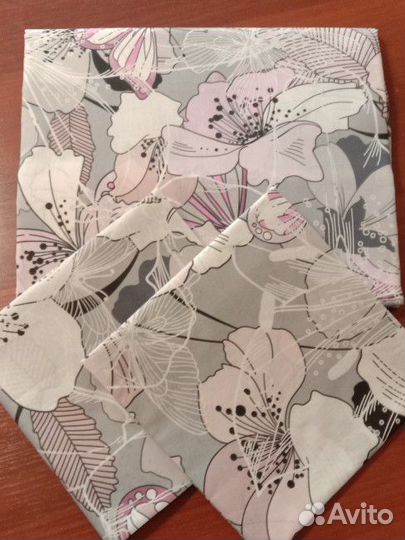 Комплект Евро, новый (простынь и 2 наволочки)