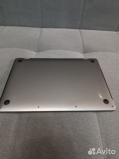 Macbook pro 13 2019 touch bar