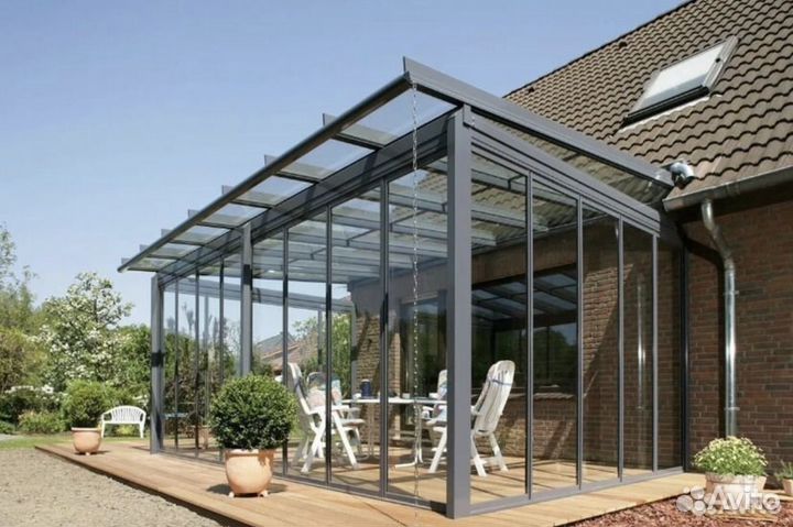 Строительная бригада пристройки террасы