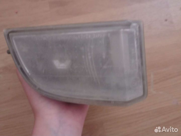 Туманная фара на toyota lchikoh