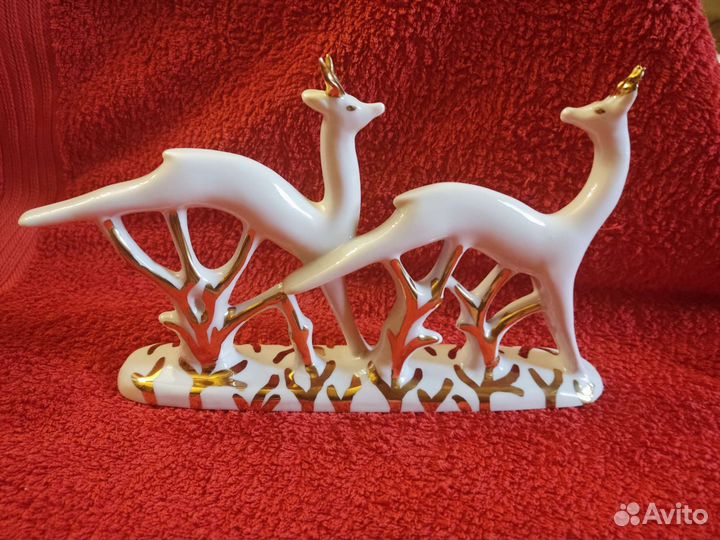 Вербилки Лев Златогривый, Влюбленные Олени