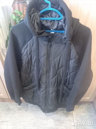 Продам куртку женскую