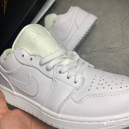 Nike Air Jordan 1 Low White