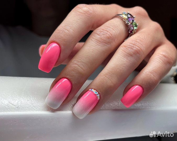 Маникюр с покрытием гель-лаком