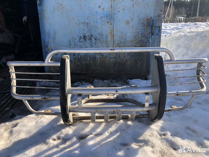 Кенгурятник на ниву