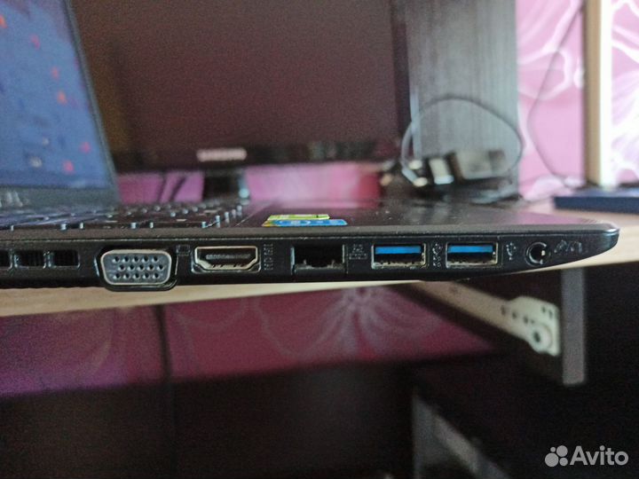 Ноутбук Asus X552C