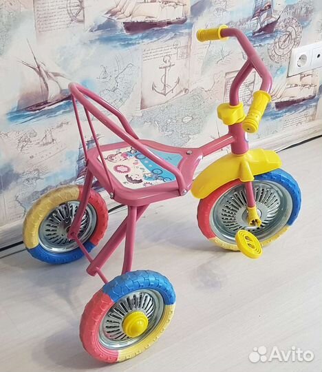 Детский трехколесный велосипед