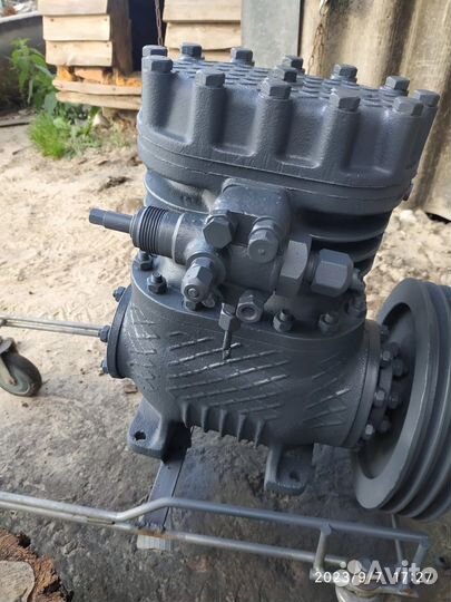 Воздушный компрессор