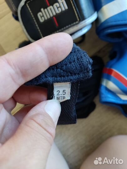 Боксерские перчатки