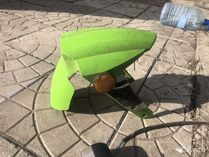 Крыло поворотник