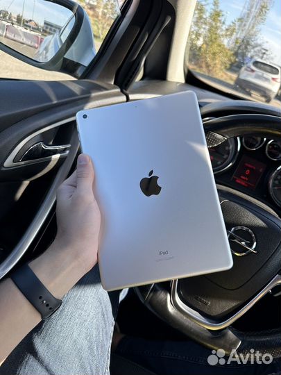 iPad 9 64GB Wi-FI Серебристый