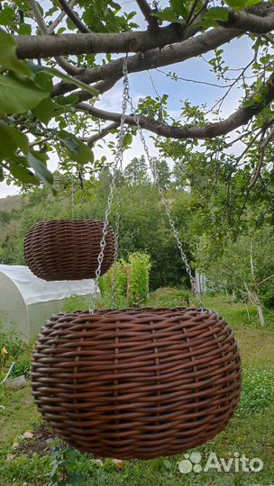 Кашпо подвесное