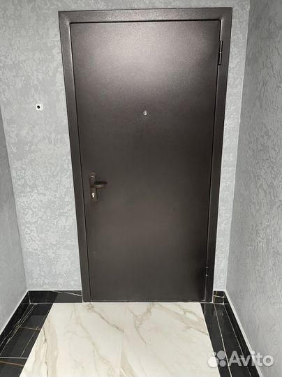 Металлическая дверь бу