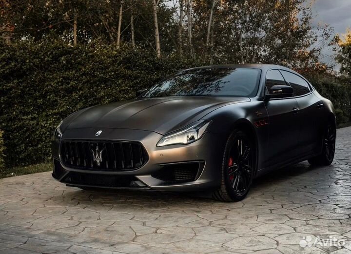 Эбу, Maserati Quattroporte