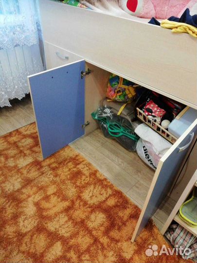 Кровать