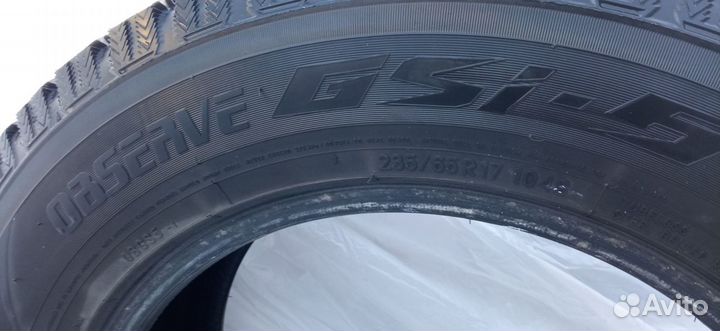 Toyo Observe GSi-5 235/65 R17