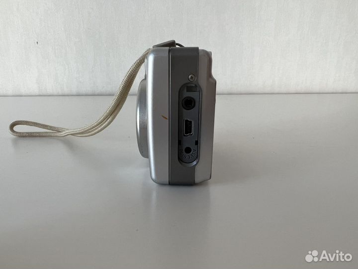 Фотоаппарат Canon PowerShot A560 на запчасти