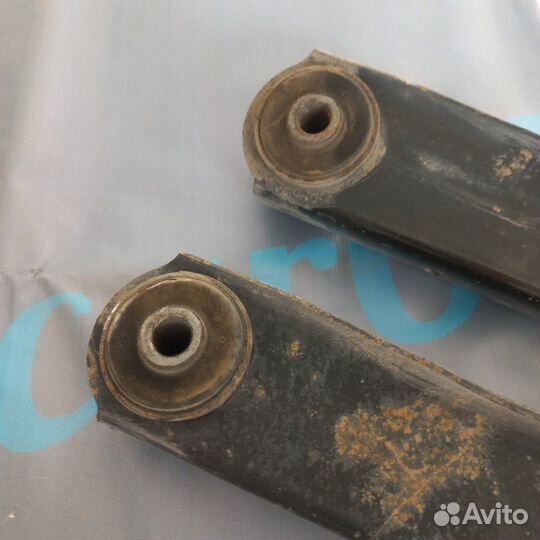 Рычаг подвески нижний задний Cadillac Escalade 4