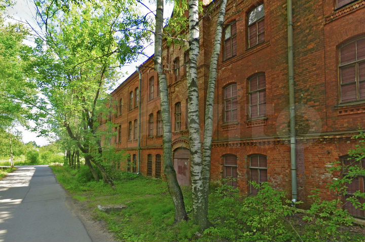Здание, 3550 м²
