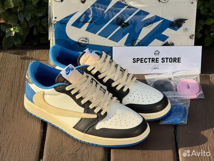 Travis Scott Nike Air Jordan 1 Low Fragment