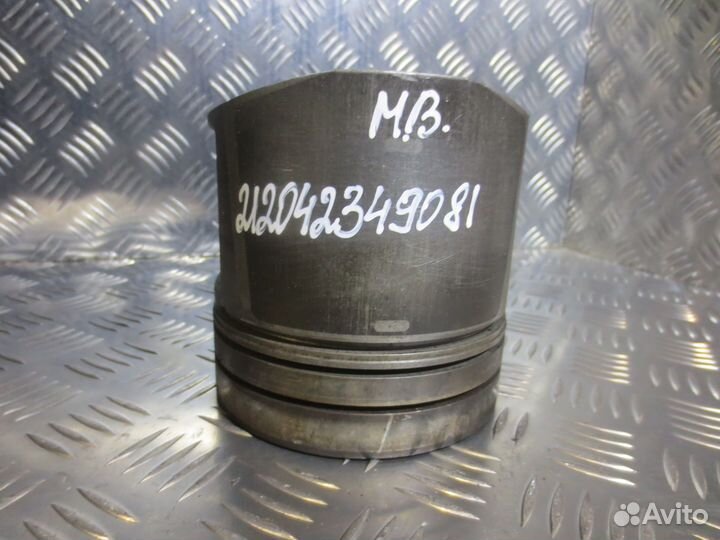 Поршень Mercedes-Benz A4570301437