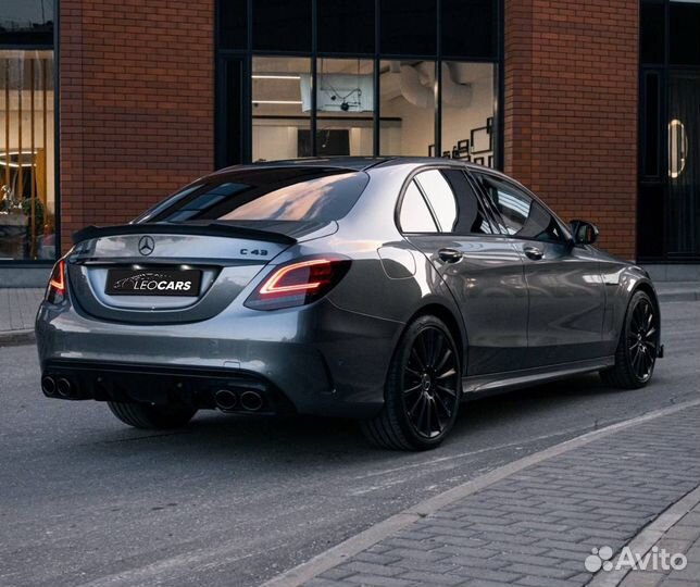Аренда автомобиля Mercedes C43 AMG